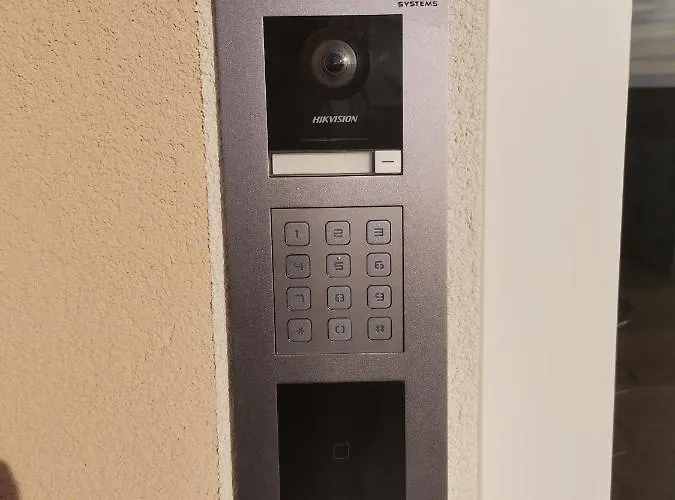 Melinda Bv Apartmant Appartamento Braşov